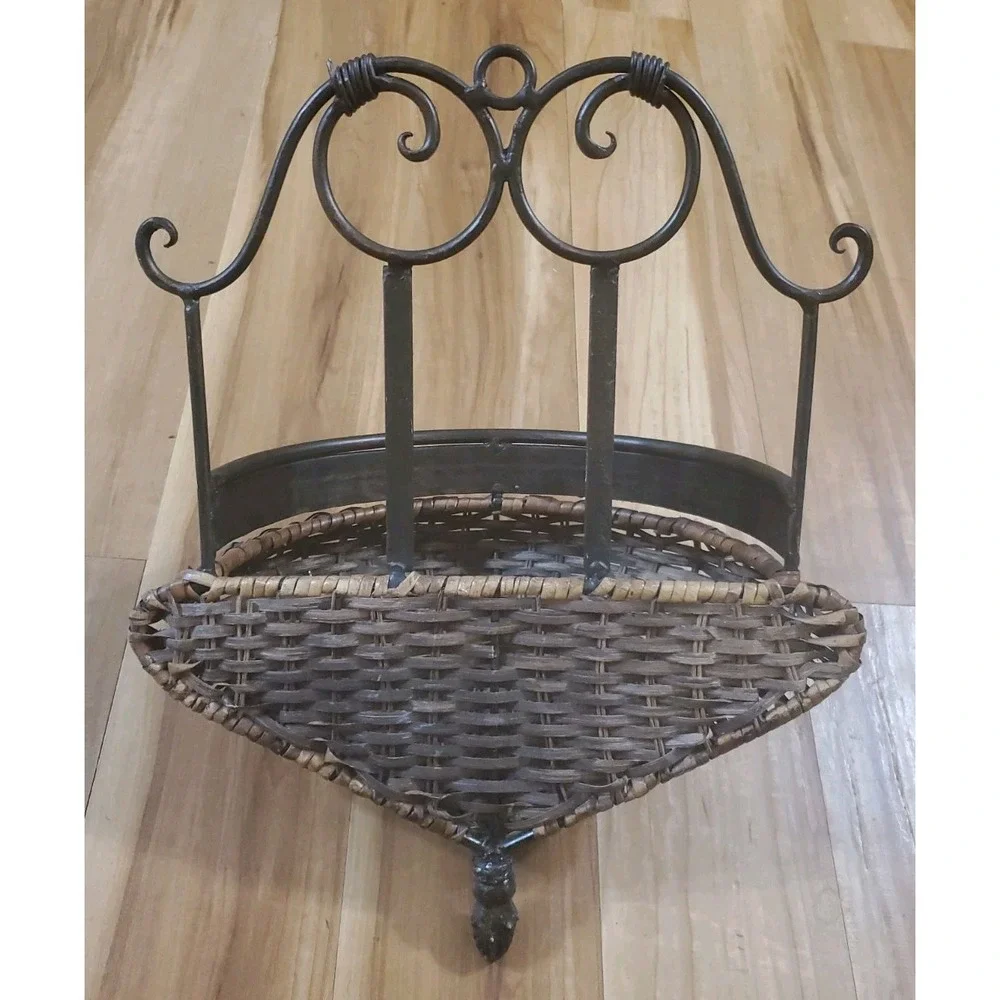 Vintage Wicker Front Door Basket Wicker And Metal Decorative Wall Basket